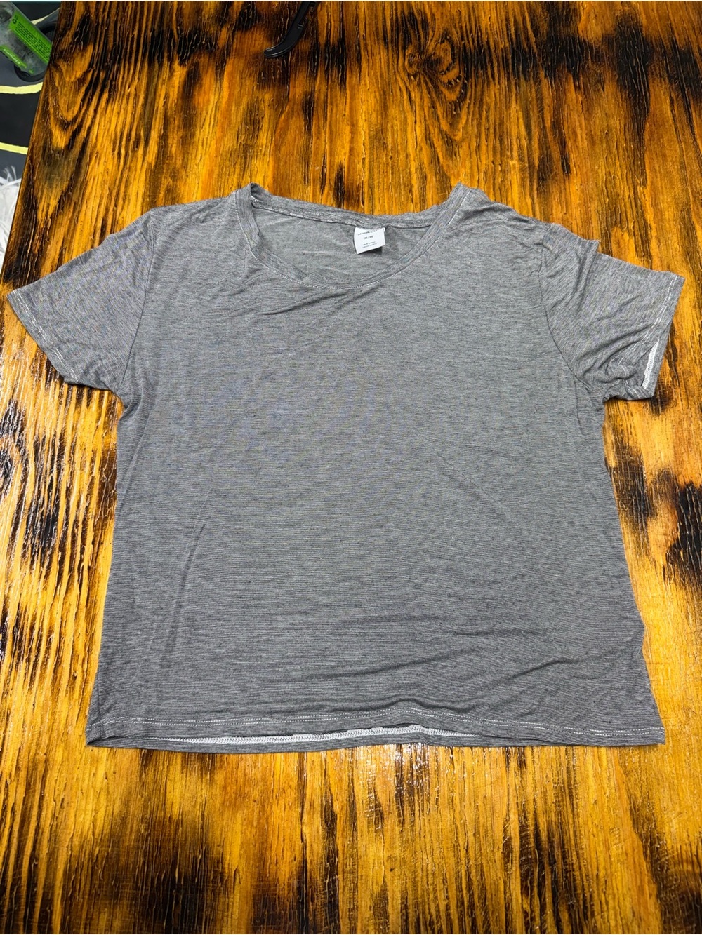 Women's Short Sleeve V-Neck Tee in Gray
